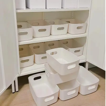 Boîte de rangement de grande capacité avec couvercle, panier de rangement de jouets en plastique domestique, boîte de rangement d'articles divers